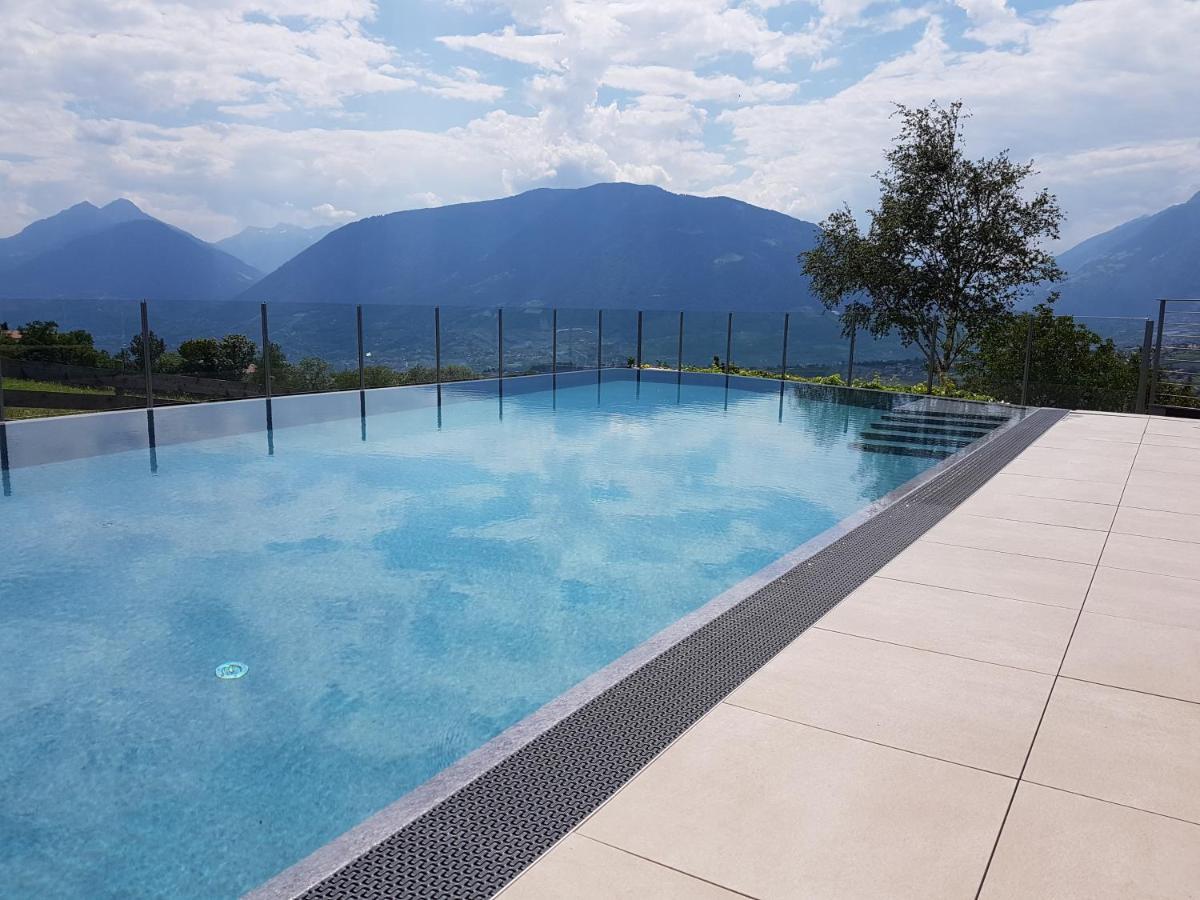 Residence Krone Schenna Εξωτερικό φωτογραφία