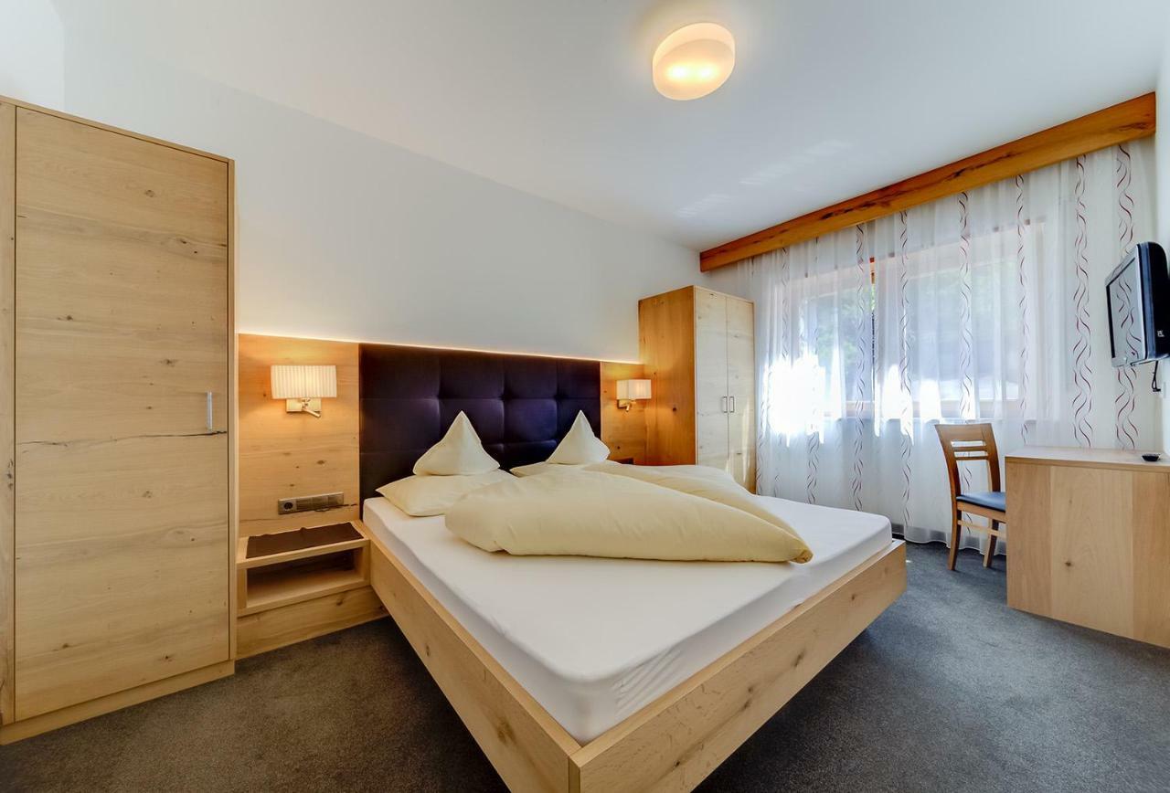 Residence Krone Schenna Εξωτερικό φωτογραφία